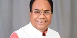 उत्तर प्रदेश: भाजपा विधायक सुरेश तिवारी ने कहा-मुस्लिमों से नहीं खरीदें सब्जी