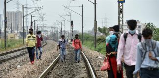महाराष्ट्र: औरंगाबाद में मालगाड़ी की चपेट में आए 16 प्रवासी मज़दूरों की मौत