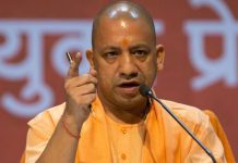 लॉकडाउन में आप तनख्वाह नहीं लेंगे क्या?- सीएम योगी