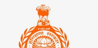हरियाणा सरकार ने कोरोना से बचने के लिए JCB से सड़क खुदवा दी