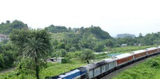 कोरोना का कहर: 30 जून तक सभी रेलवे टिकट रद्द