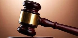 यूपी में 69 हजार शिक्षक भर्ती का रास्ता साफ, शिक्षामित्रों को लगा झटका