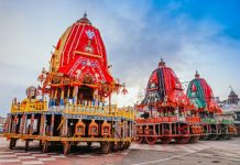 बिना भक्तों के आयोजित हो रही रथयात्रा,पुरी में लगा कर्फ्यू