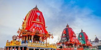 बिना भक्तों के आयोजित हो रही रथयात्रा,पुरी में लगा कर्फ्यू