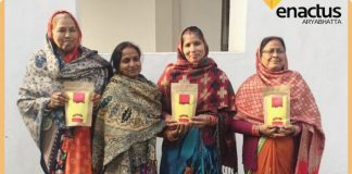 रविदास कैम्प की महिलाओं को कैसे किया इन छात्रों ने सशक्त
