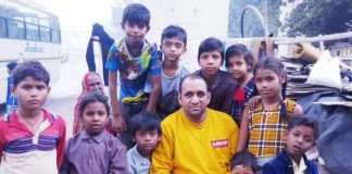 भारत की झुग्गियों से लेकर UN के मंच तक का सफर तय करने वाले समाजसेवी ‘कर्मवीर’ कौन?