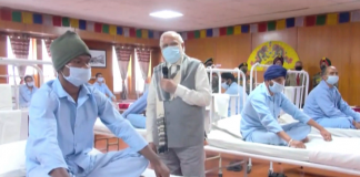 लेह में घायल सैनिकों से प्रधानमंत्री ने क्या बोला ?