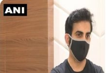 चेहरे पर अपने एक झूठा यकीन है! दिल्ली के पैसों से विज्ञापन के शौकीन है: सांसद गौतम गंभीर