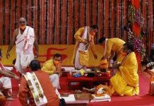 Ayodhya Ram Mandir : ट्रस्ट के अध्यक्ष गोपाल दास कार्यक्रम स्थल के लिए रवाना