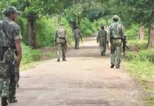 मुठभेड़ में चार नक्सली मारे गए, सर्च ऑपरेशन जारी