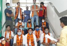 लखनऊ विश्वविद्यालय में शैक्षणिक समस्याओं को लेकर ABVP का प्रदर्शन