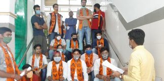 लखनऊ विश्वविद्यालय में शैक्षणिक समस्याओं को लेकर ABVP का प्रदर्शन