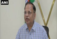 दिल्ली में कोरोना के बढ़ते मामलों के कारण अस्पतालों में ICU बेड की संख्या बढ़ाई