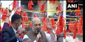 अमित शाह ने रोड शो में कहा,दीदी चुनाव के मैदान में आ जाओ