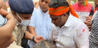 दिल्ली के CM अरविंद केजरीवाल के घर के बाहर तेजस्वी सूर्या का प्रदर्शन, AAP पर साधा निशाना